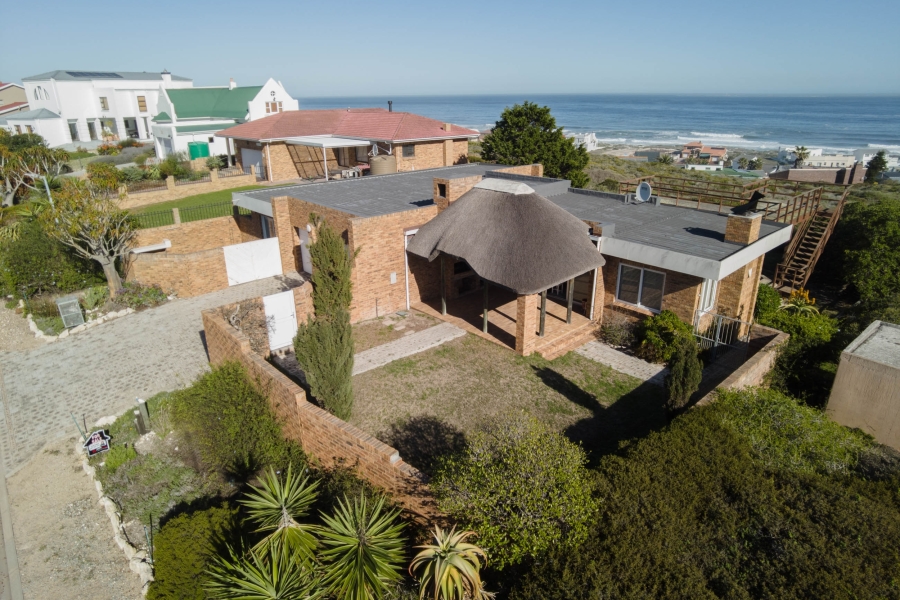 3 Bedroom Property for Sale in Yzerfontein Western Cape